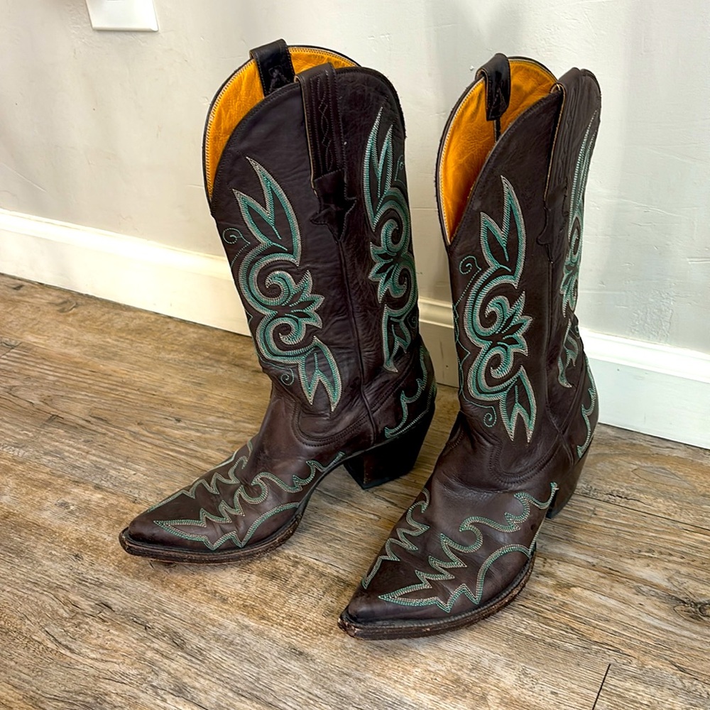 Heritage boot Co. cowgirl boots size 8